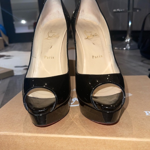 Louboutin heels - Picture 9 of 10